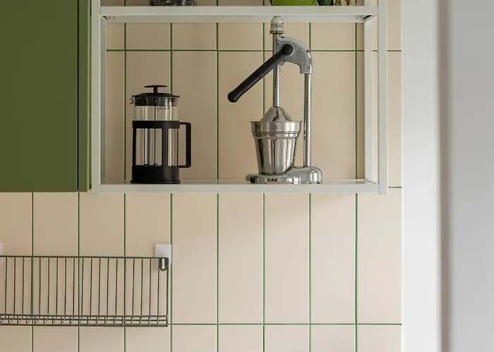 Glow Wrzeszcz In By Renters *